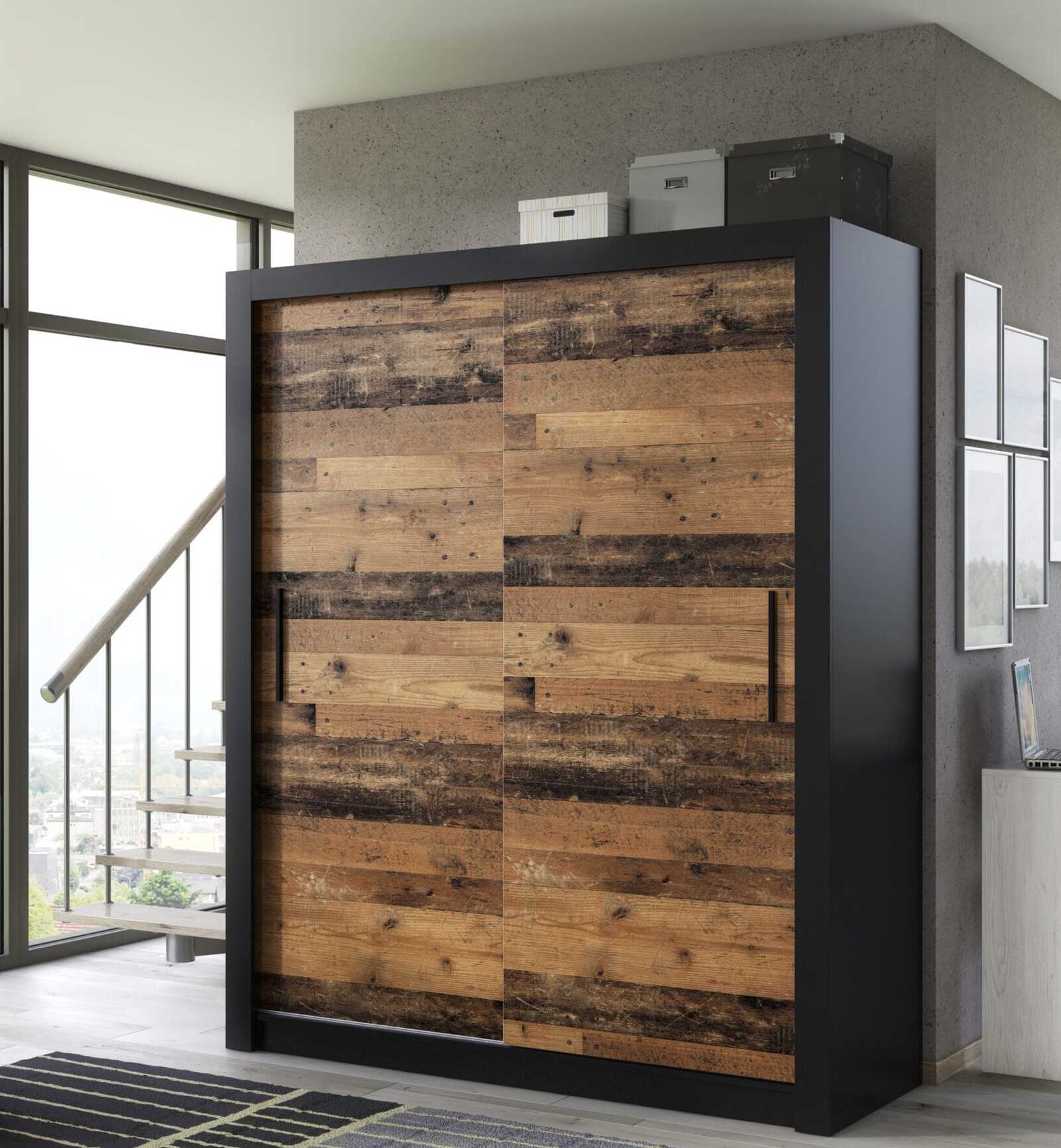 Szafa_Monako_black_old_wood